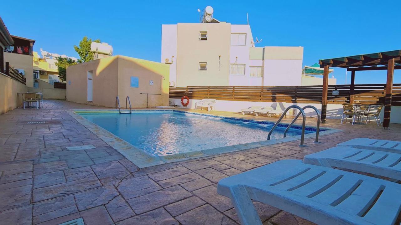Stay Sunshine Apartment Paralimni Luaran gambar