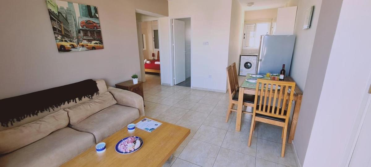 Stay Sunshine Apartment Paralimni Luaran gambar